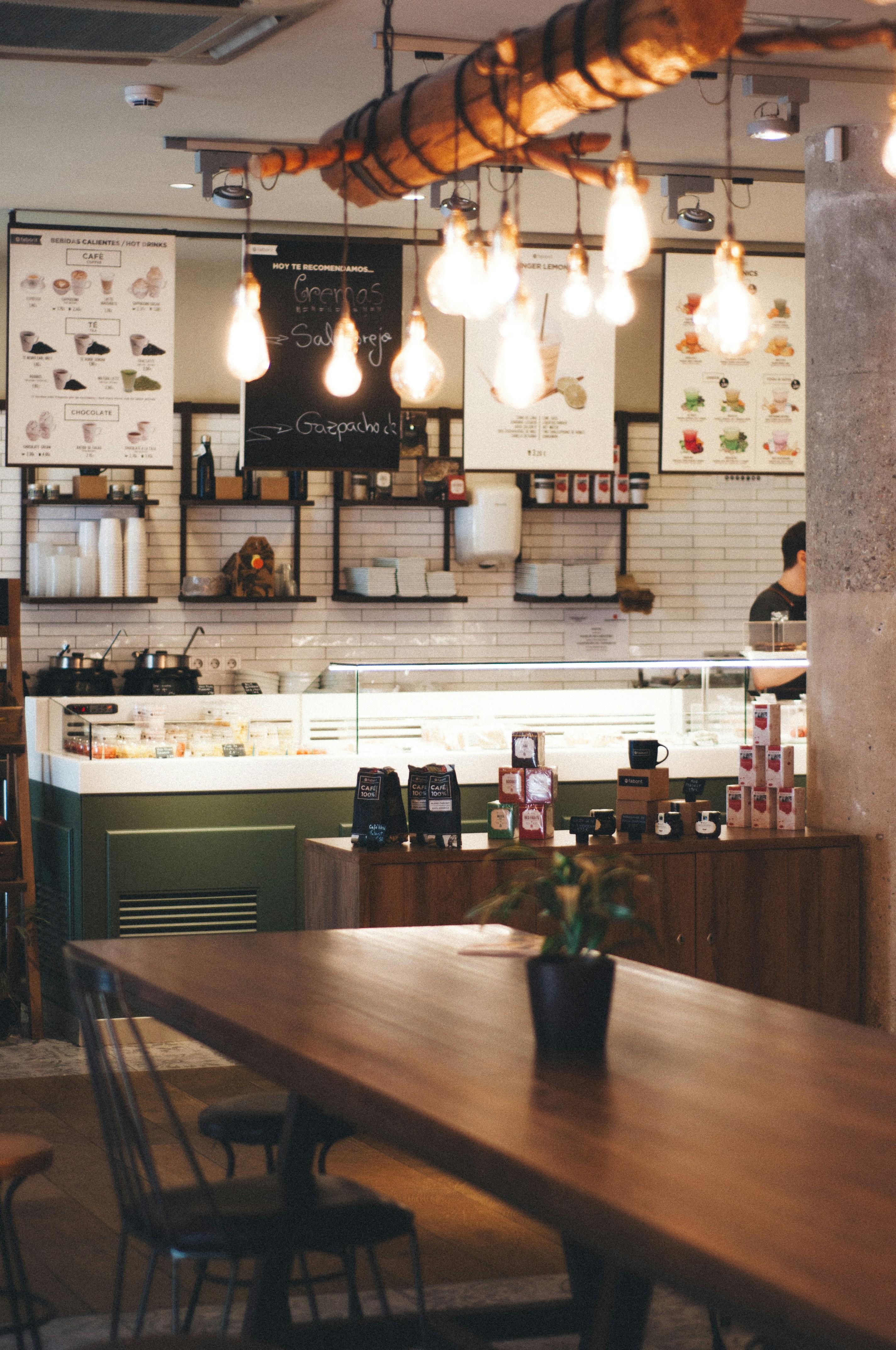 Client dégustant un espresso