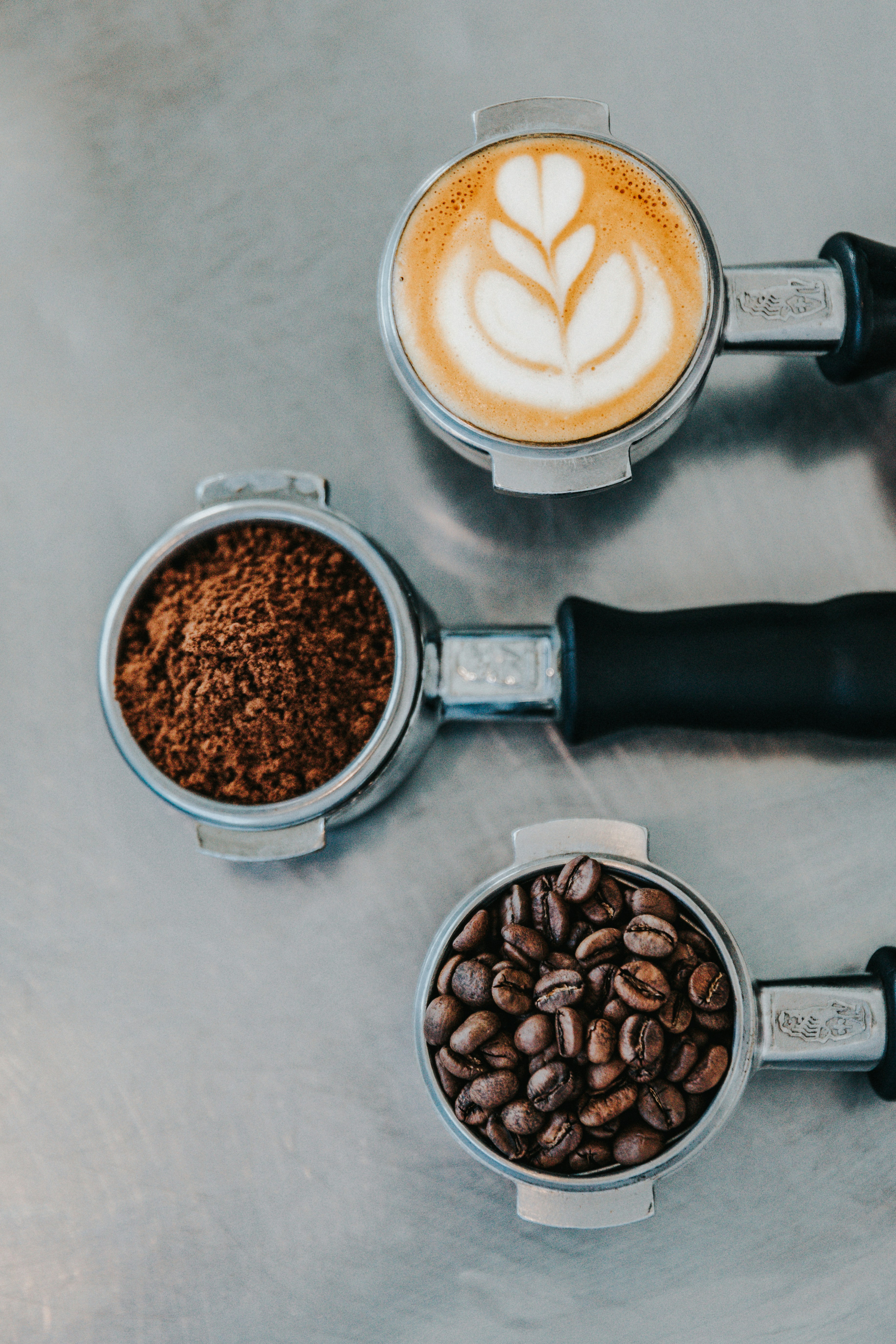 Tasse de cappuccino avec latte art
